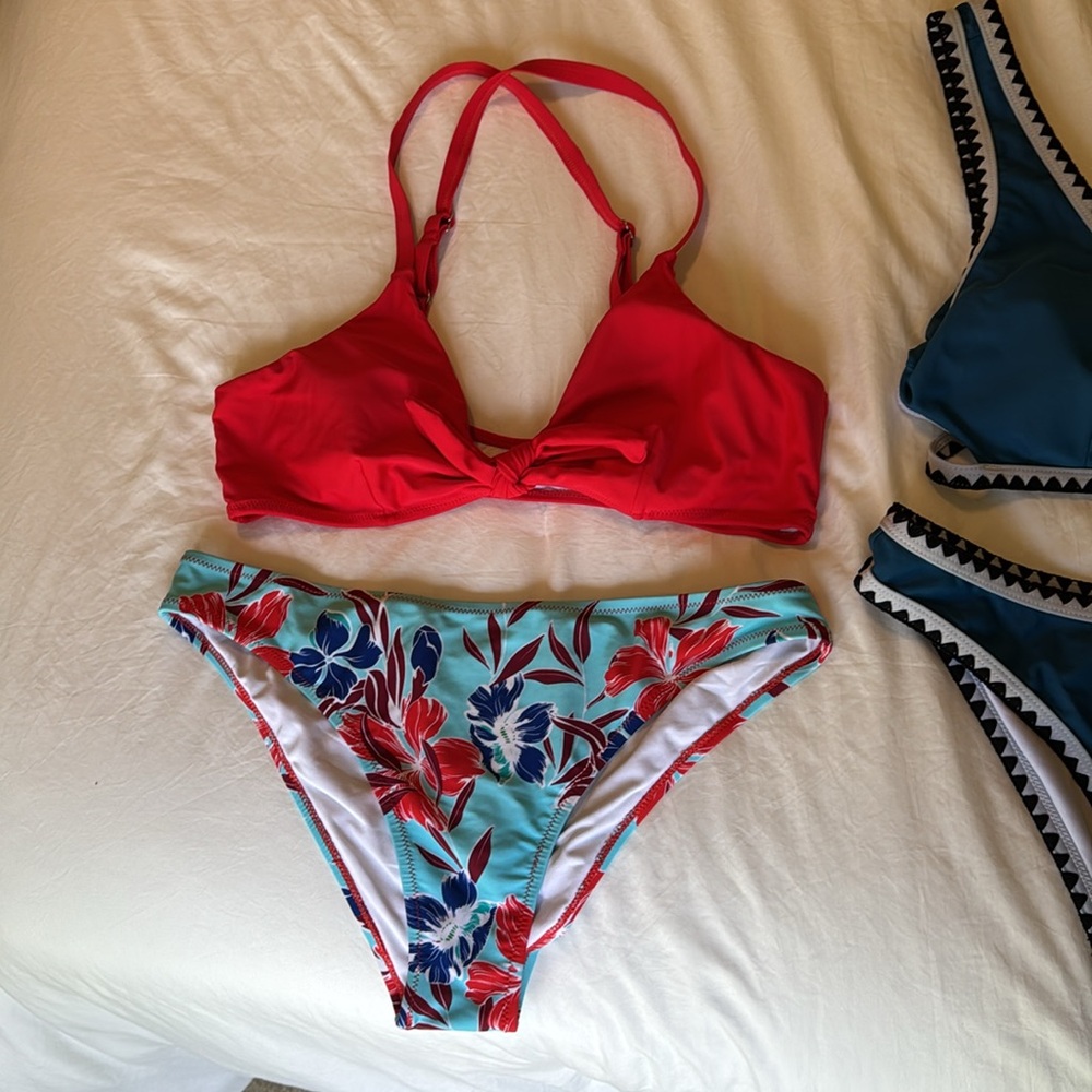 Bikini Bundle -Size L - Picture 3 of 10